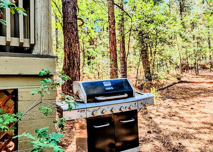 Charming Log In Tall Pines W Large Deck *