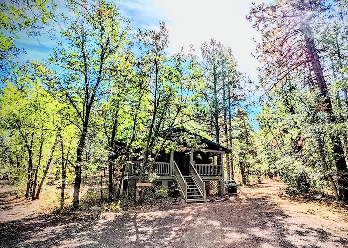 Charming Log In Tall Pines W Large Deck Holiday home