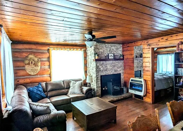 Charming Log In Tall Pines W Large Deck